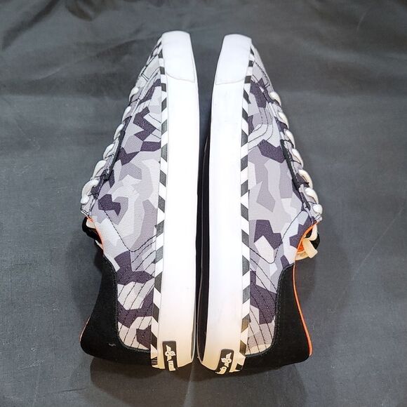 BRAND NEW CREATIVE HELIOS GEOMETRIC CAMOUFLAGE PRINT CANVAS SNEAKER - Picture 8 of 14